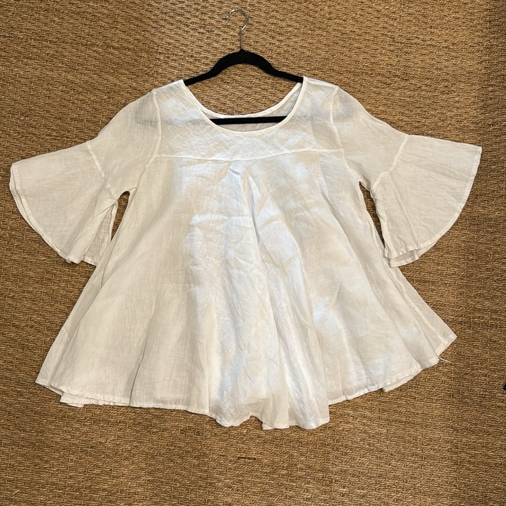 Italian 100% linen flowy white top size small